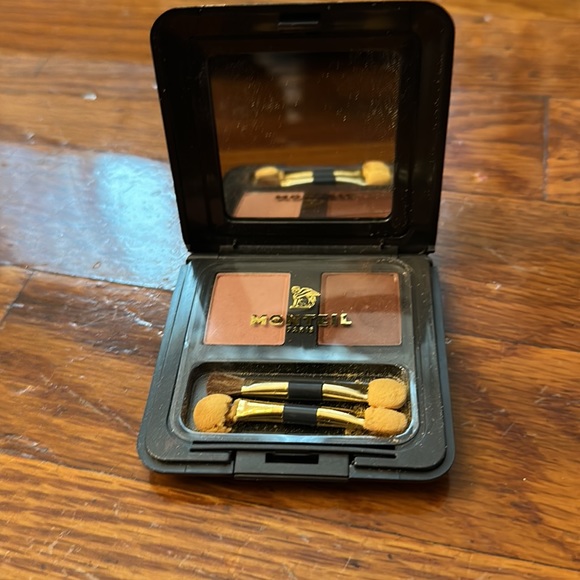 Vintage Monteil Paris eyeshadow duo. - Picture 5 of 6